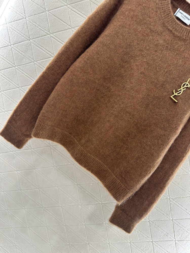 Knitted pullover from brooch фото 5