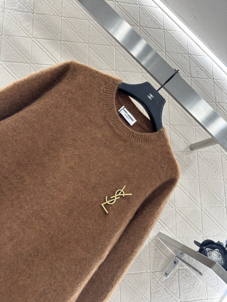 Knitted pullover from brooch фото 7