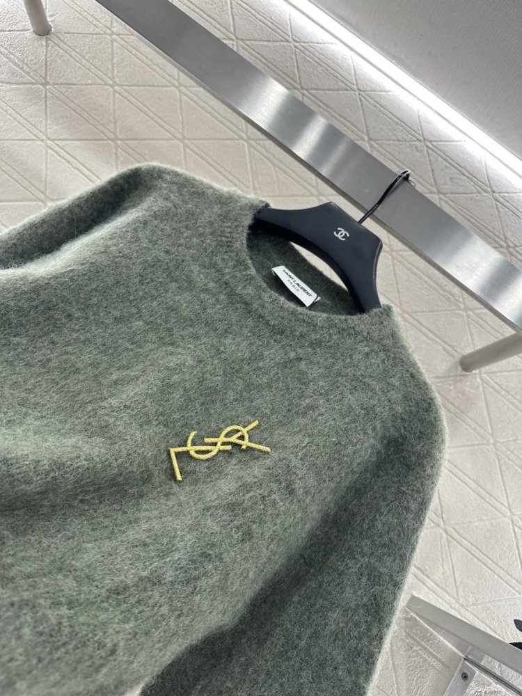 Knitted pullover from brooch фото 8