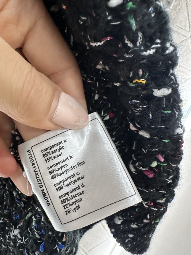 В'язаний светр з круглим вирізом фото 9