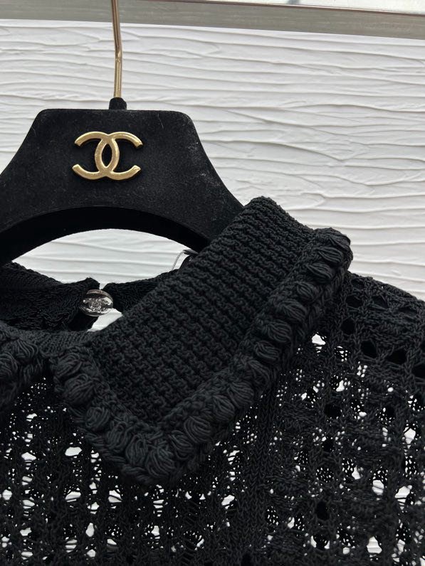 В'язаний светр з поясом фото 5