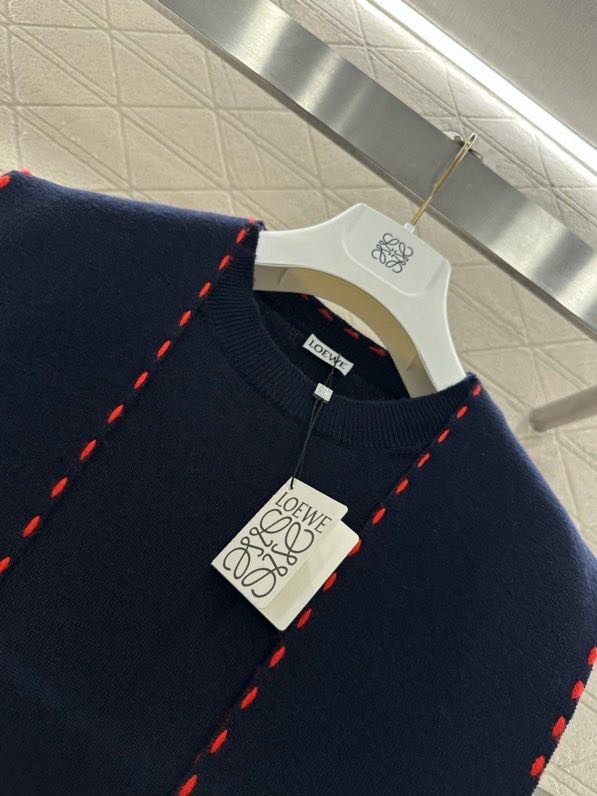 Вязаный свитер с шалью фото 6