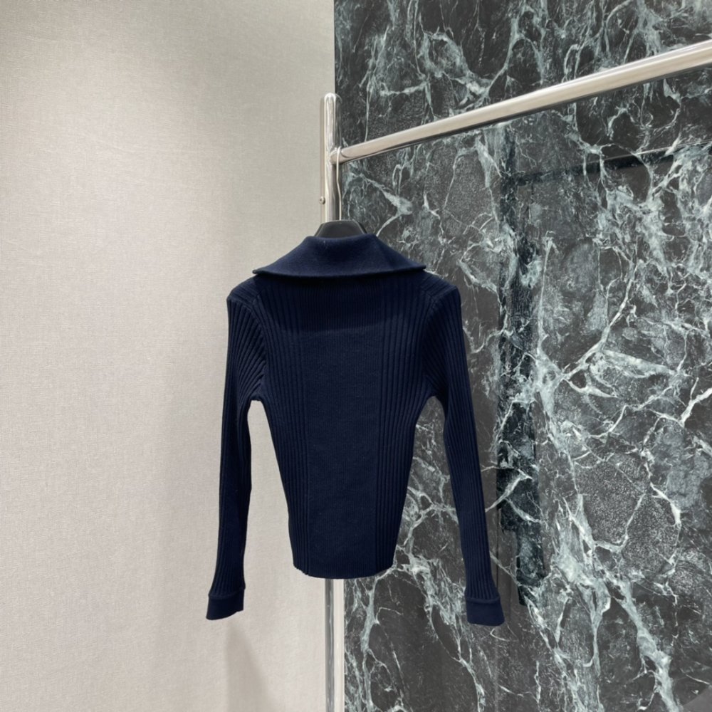 Knitted pullover from collar and clasp lightning фото 3