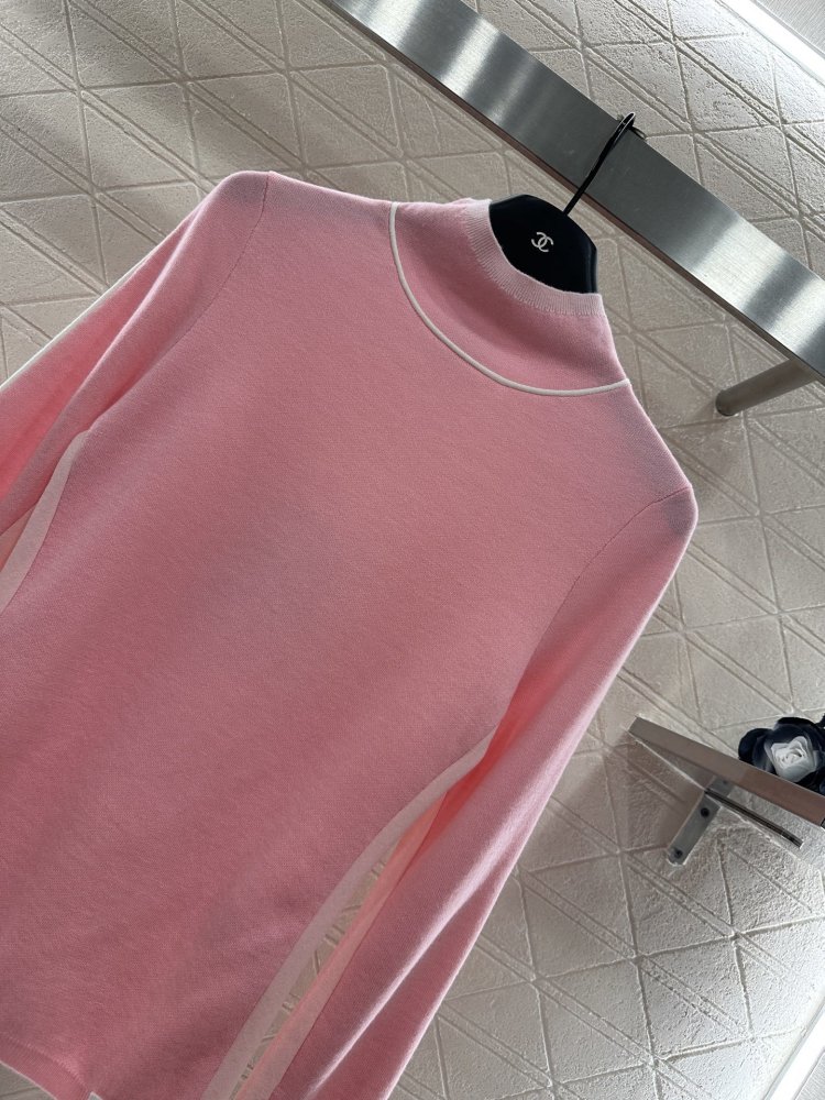 Knitted pullover from high collar фото 4