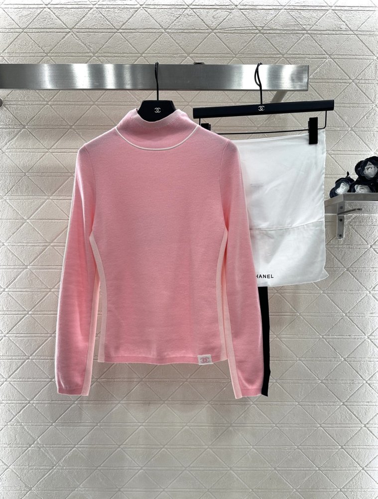 Knitted pullover from high collar фото 8