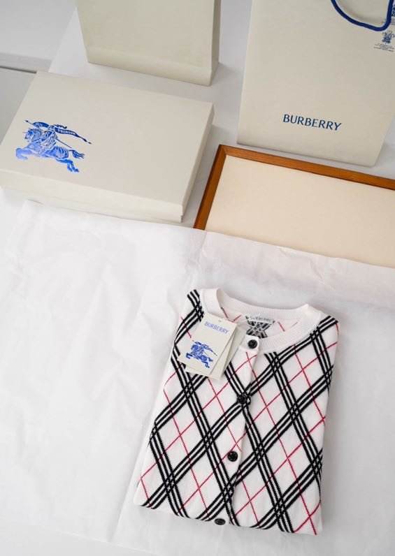 Knitted pullover at cell фото 2