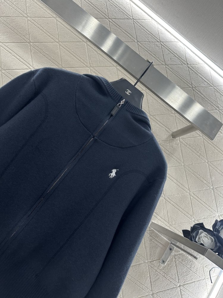 Вязаный свитер женский фото 3