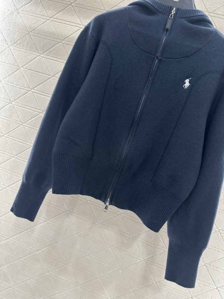 Вязаный свитер женский фото 5