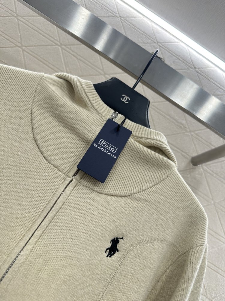 Вязаный свитер женский фото 7