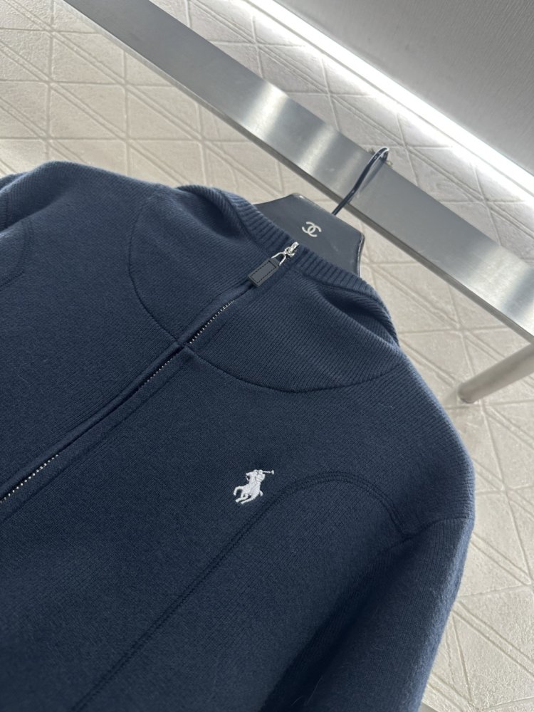 Вязаный свитер женский фото 8