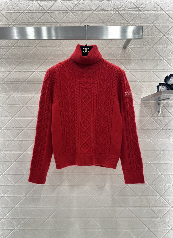 Вязаный свитер