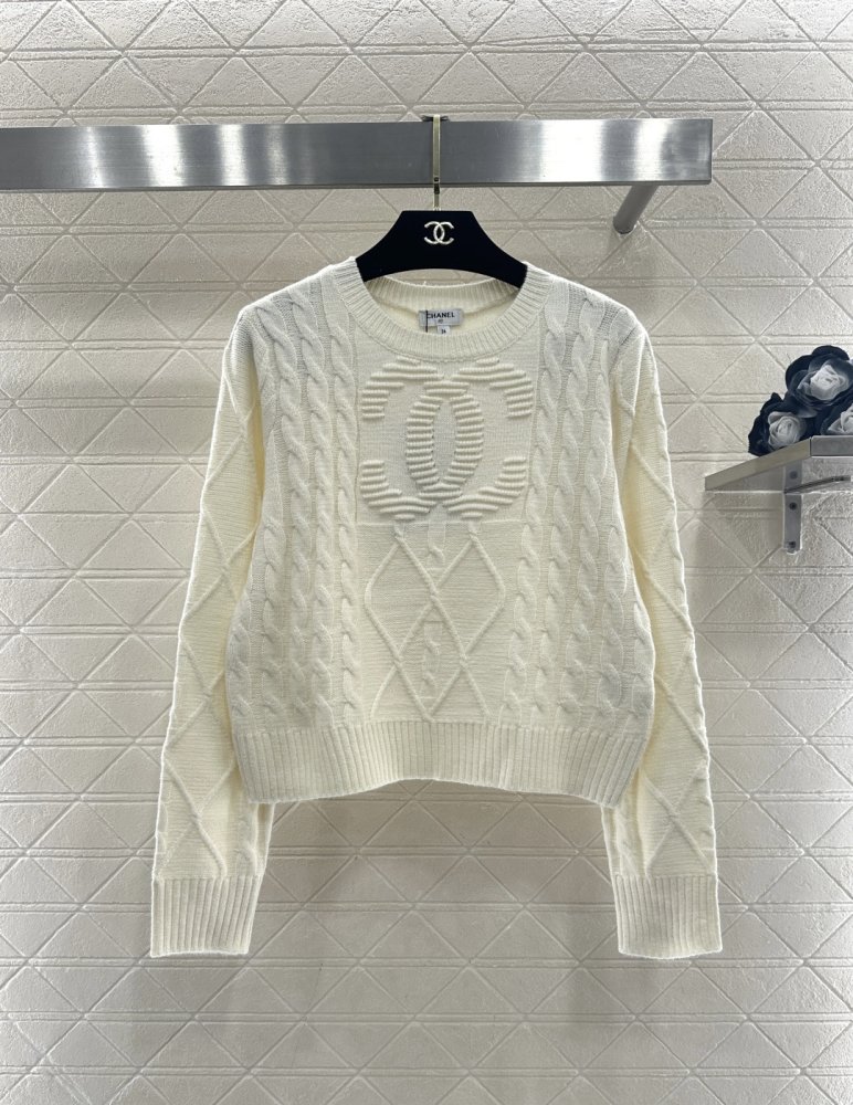 В'язаний светр