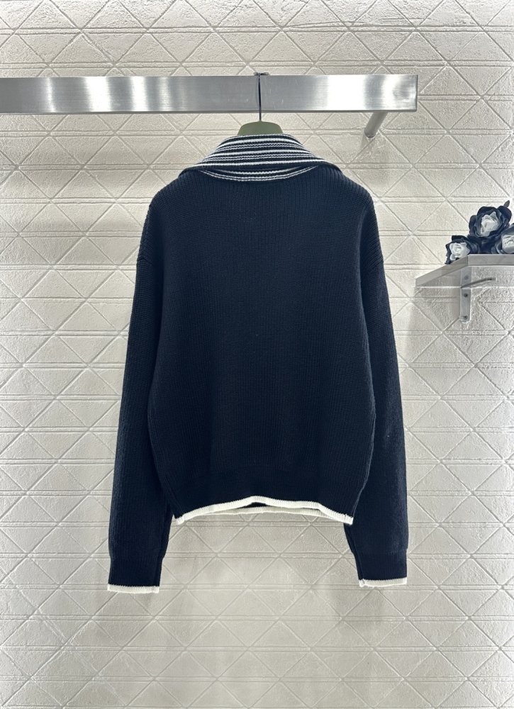 В'язаний светр фото 2