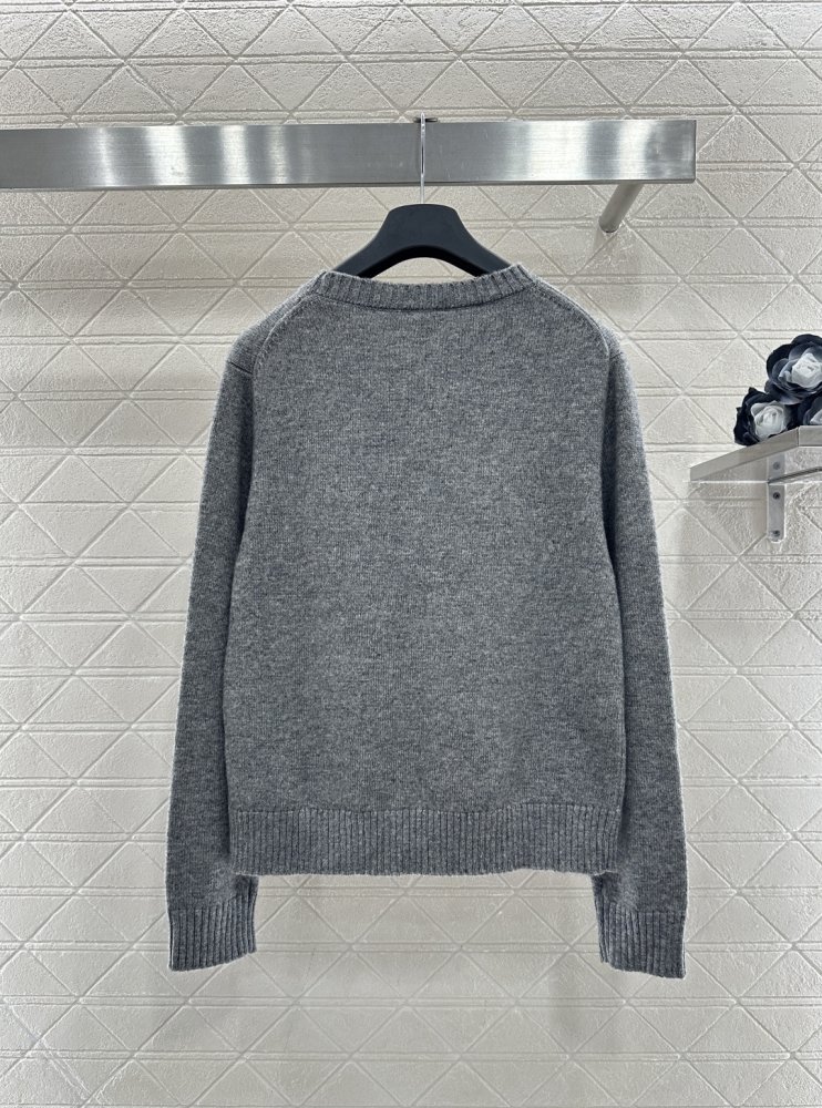 Вязаный свитер фото 2