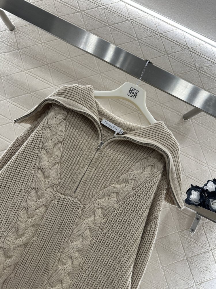 Knitted pullover фото 3