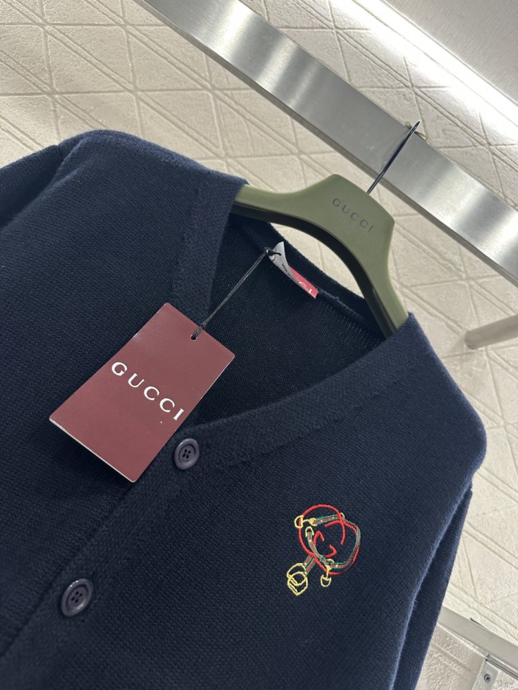 Вязаный свитер фото 3