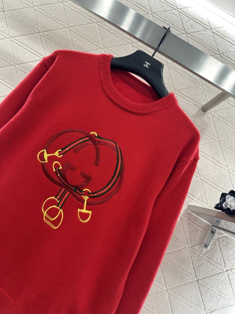 В'язаний светр фото 3