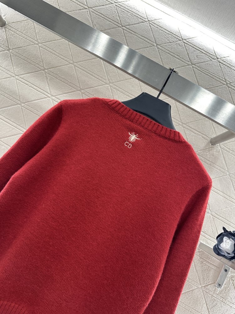 В'язаний светр фото 4