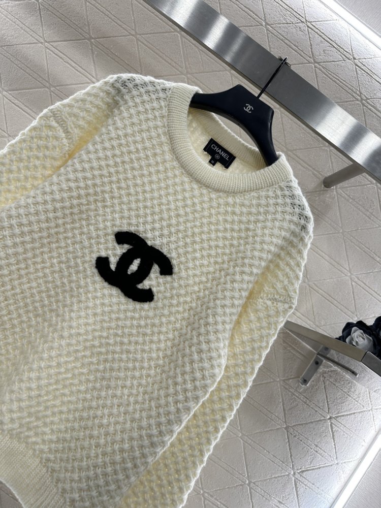 В'язаний светр фото 4