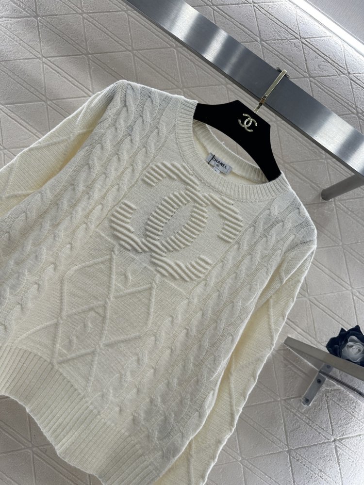 В'язаний светр фото 4