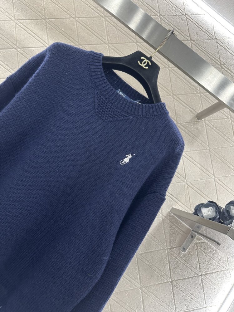 Knitted pullover фото 5