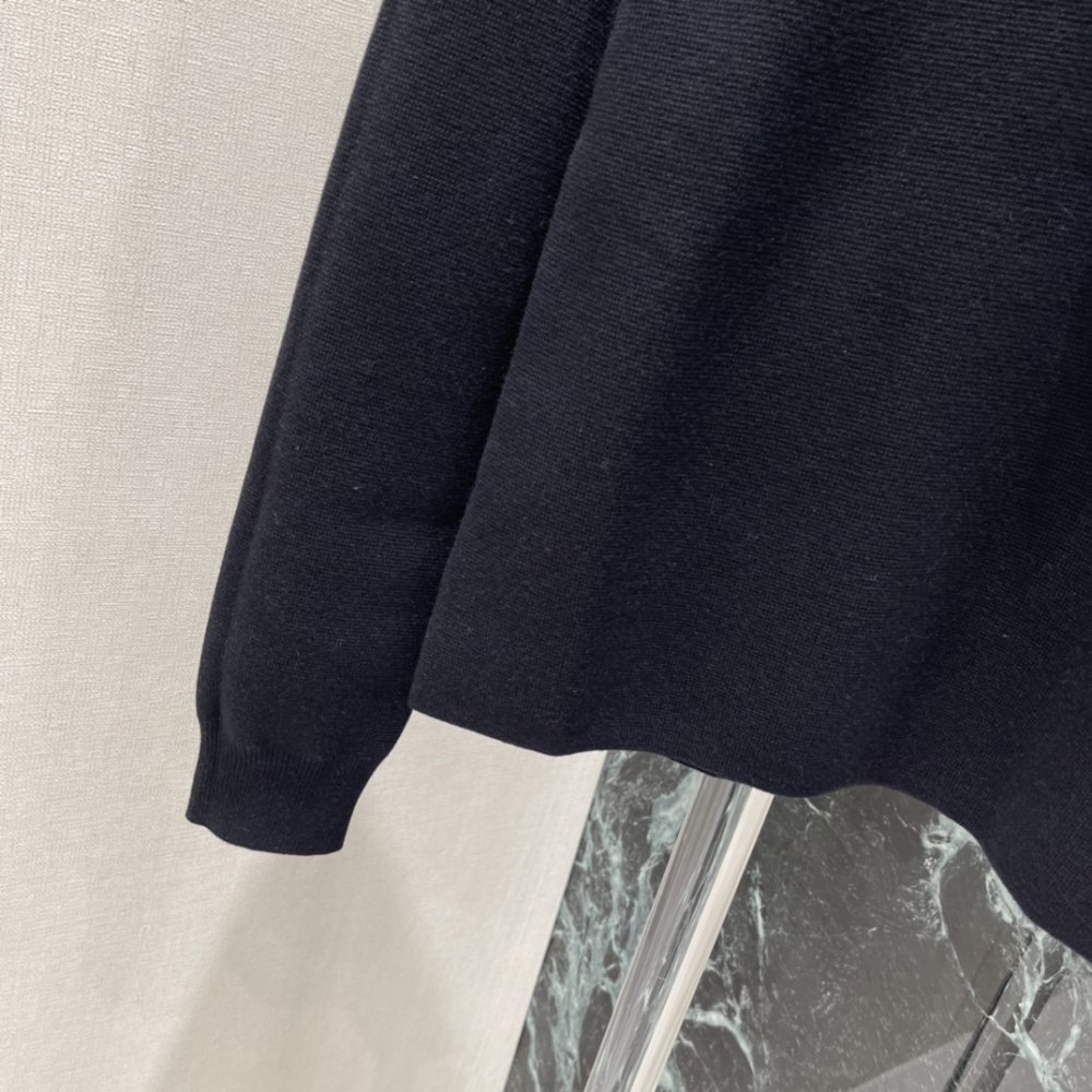 Knitted pullover фото 5