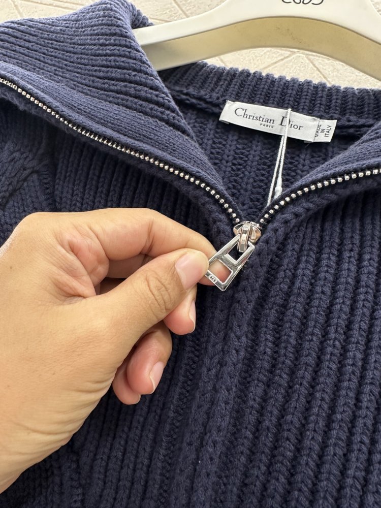 Knitted pullover фото 7