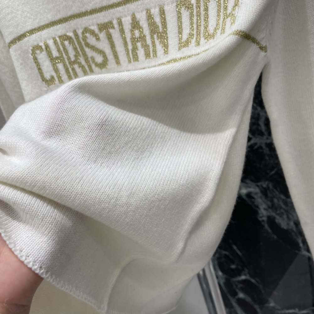 В'язаний светр фото 8