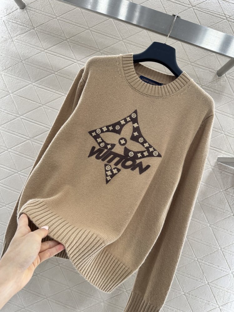 В'язаний светр фото 8