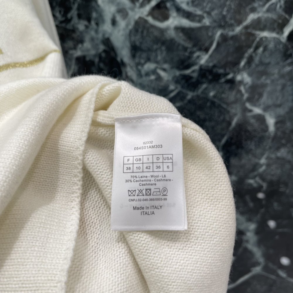 В'язаний светр фото 9