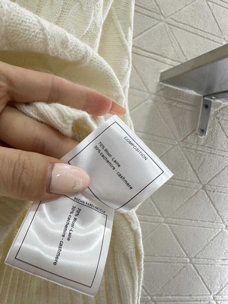 В'язаний светр фото 9