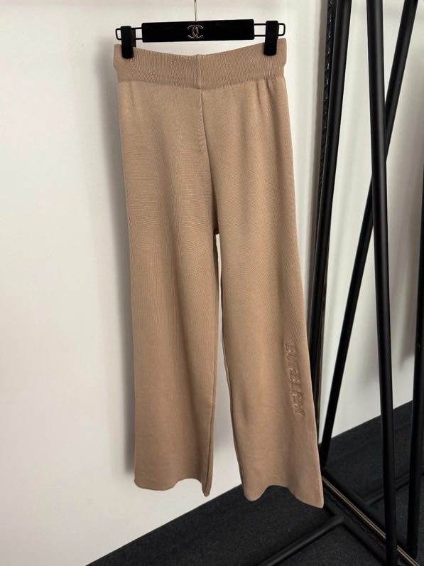 В'язаний жіночий костюм фото 6