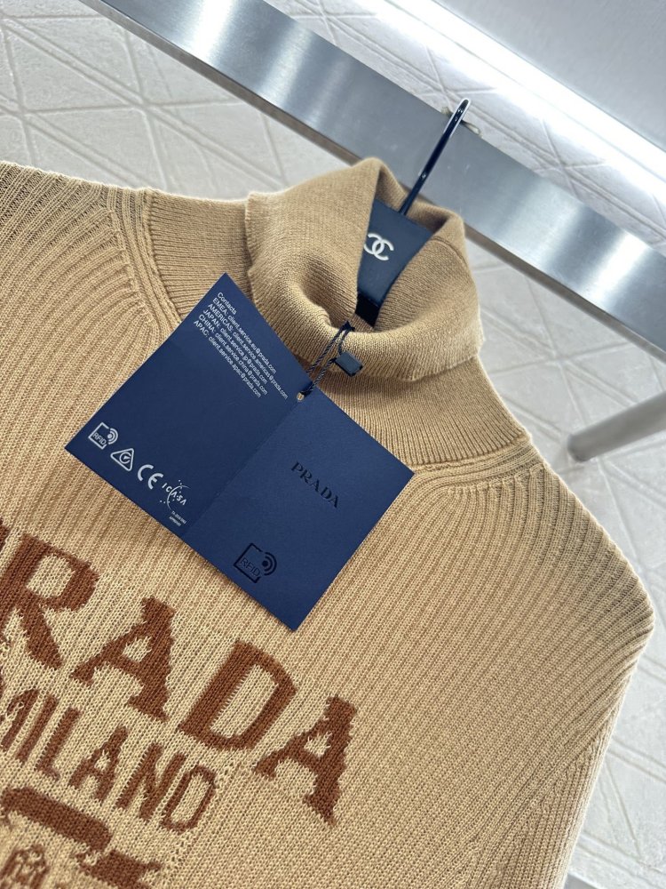 Turtleneck фото 3