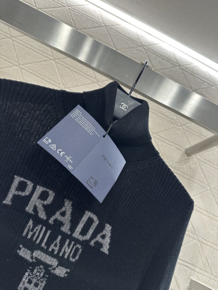 Turtleneck фото 3