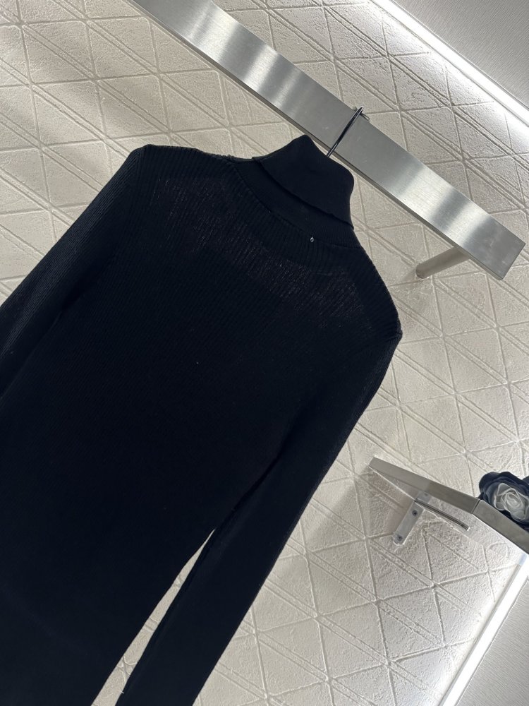 Turtleneck фото 4