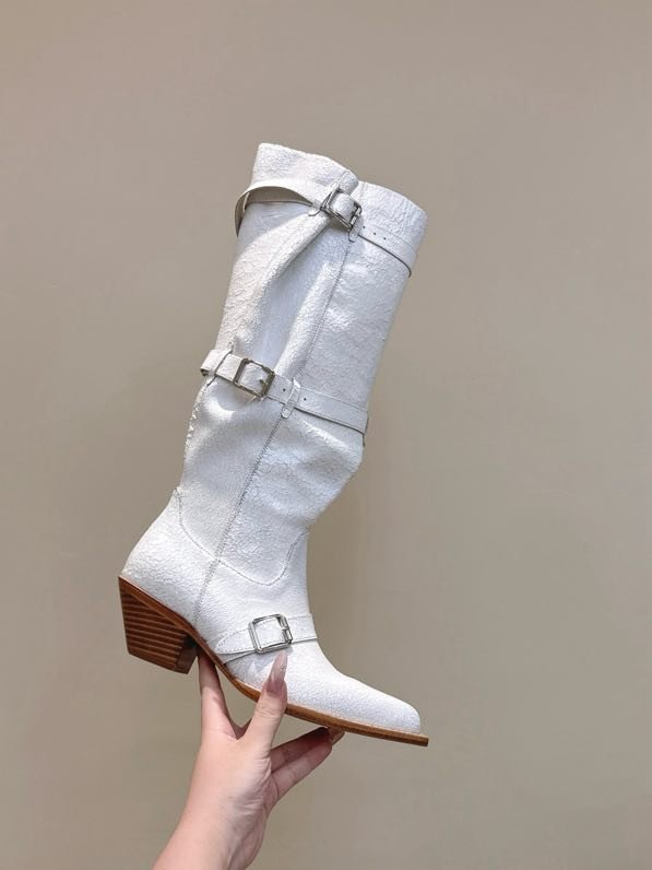 Высоки кожаные сапоги с острым носком фото 5