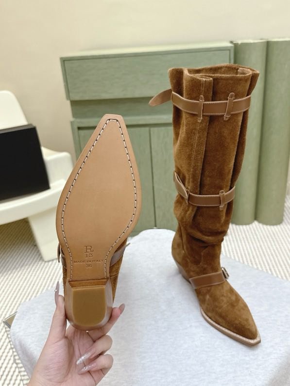 Высоки кожаные сапоги с острым носком фото 7