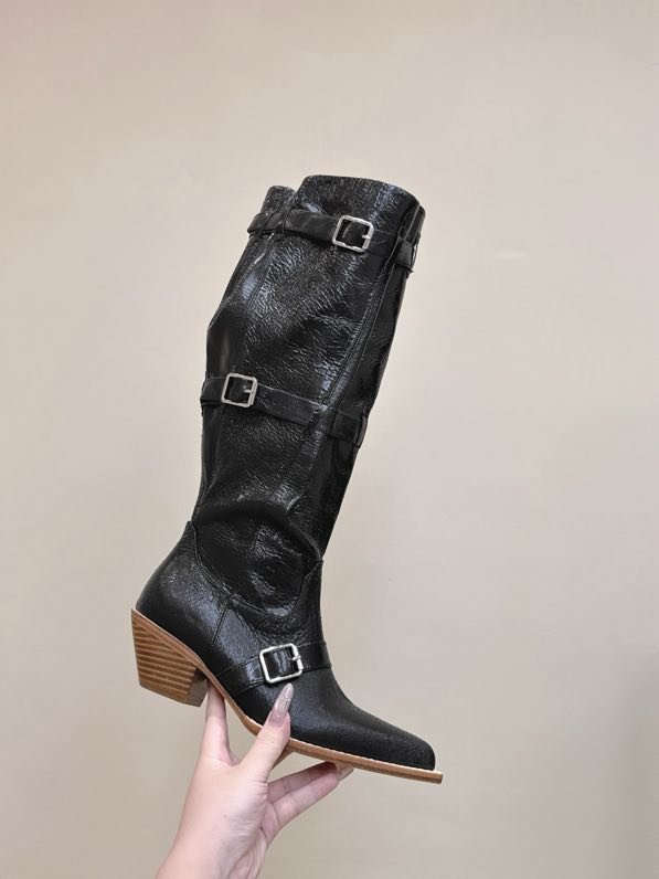 Высоки кожаные сапоги с острым носком фото 7