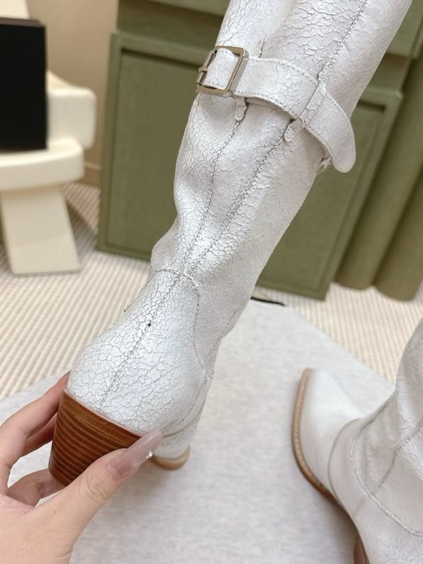 Высоки кожаные сапоги с острым носком фото 7