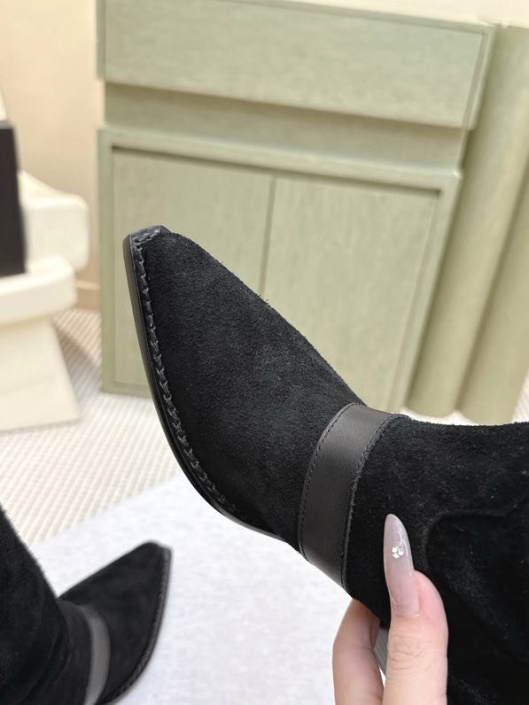 Высоки кожаные сапоги с острым носком фото 8