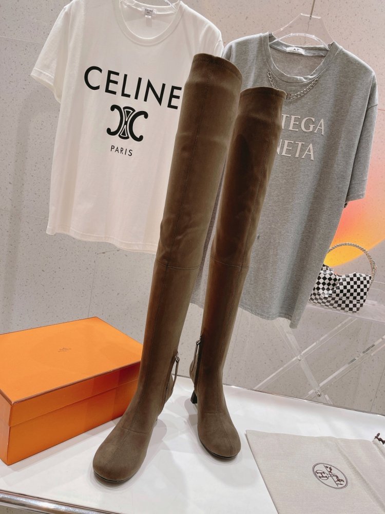 Высокие ботфорты на каблуке фото 2