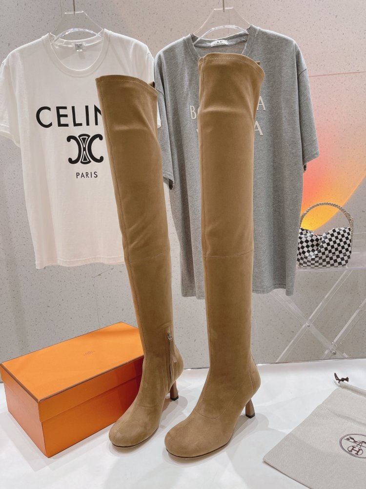 Высокие ботфорты на каблуке фото 3