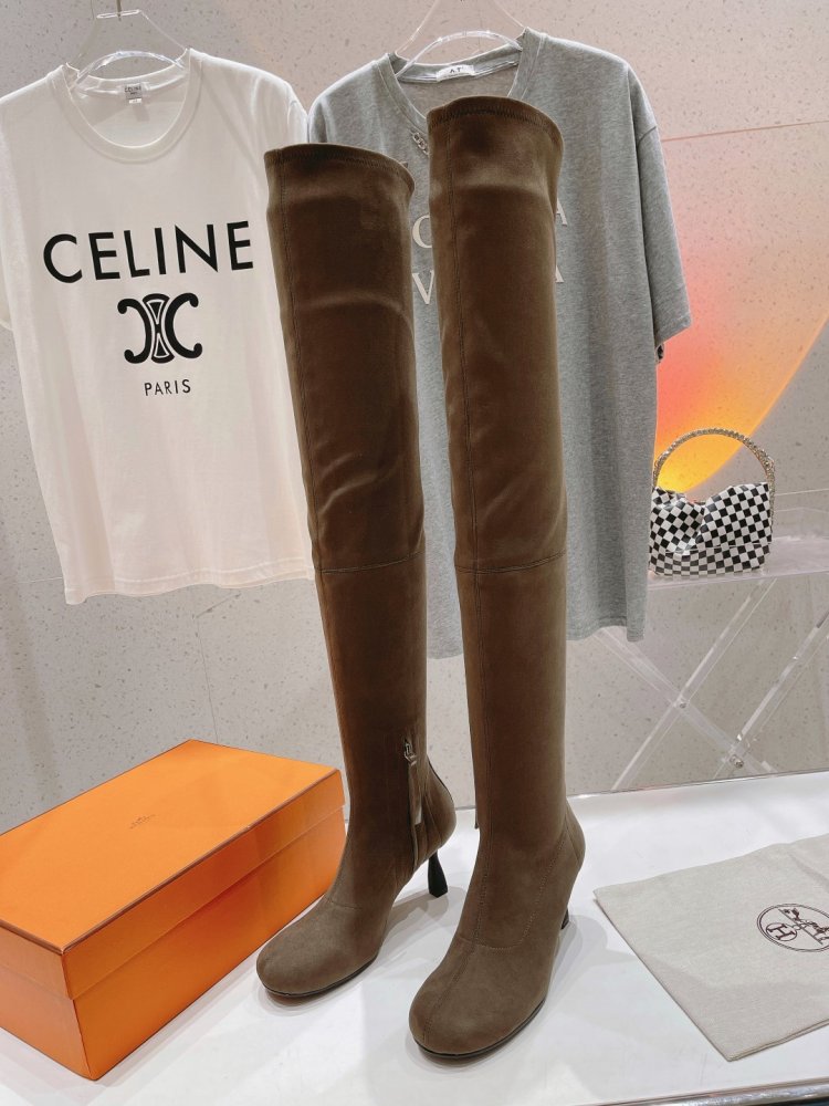 Высокие ботфорты на каблуке фото 4