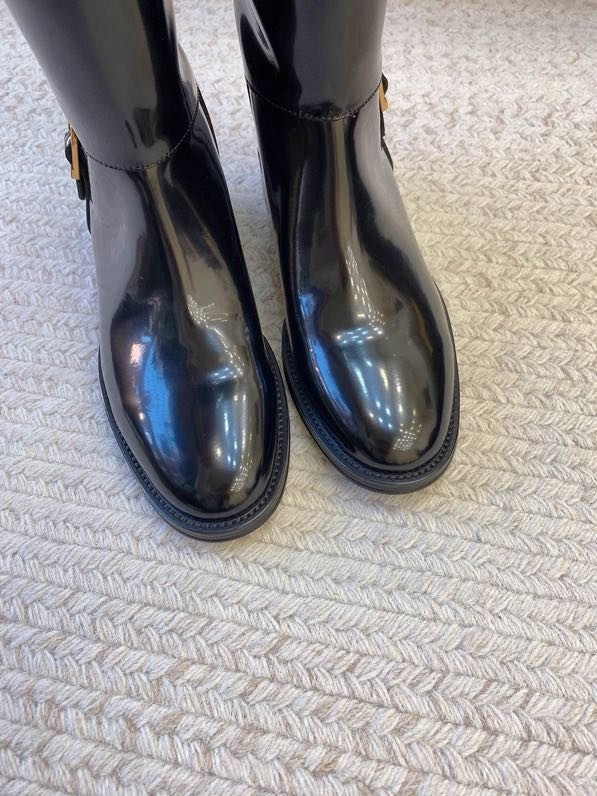 Высокие кожаные сапоги фото 2