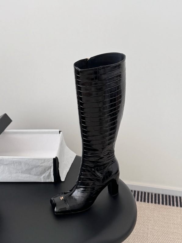 High leather boots фото 2