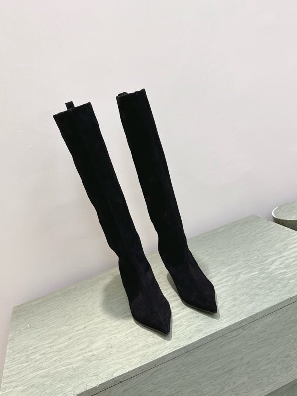 High leather women's boots on heel фото 6