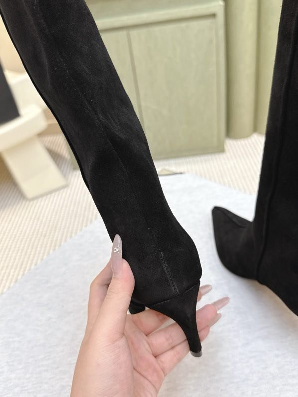 High leather women's boots on heel фото 8