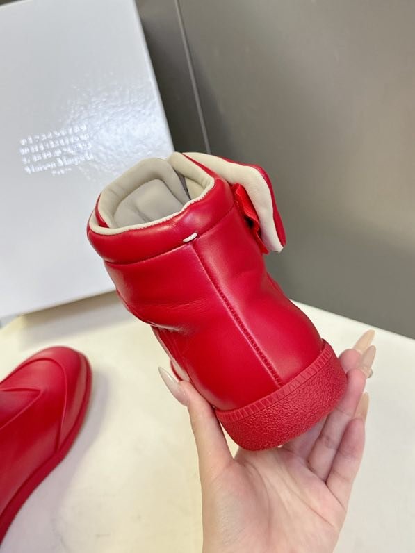 High sneakers Martin on fur фото 7