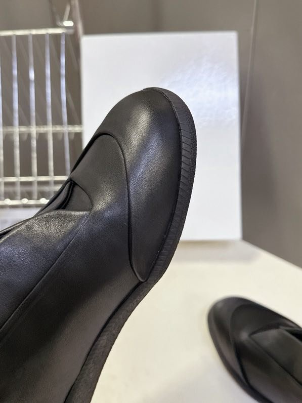 High sneakers Martin on fur фото 8