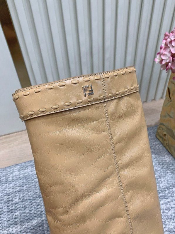 Високі чоботи шкіряні жіночі фото 5